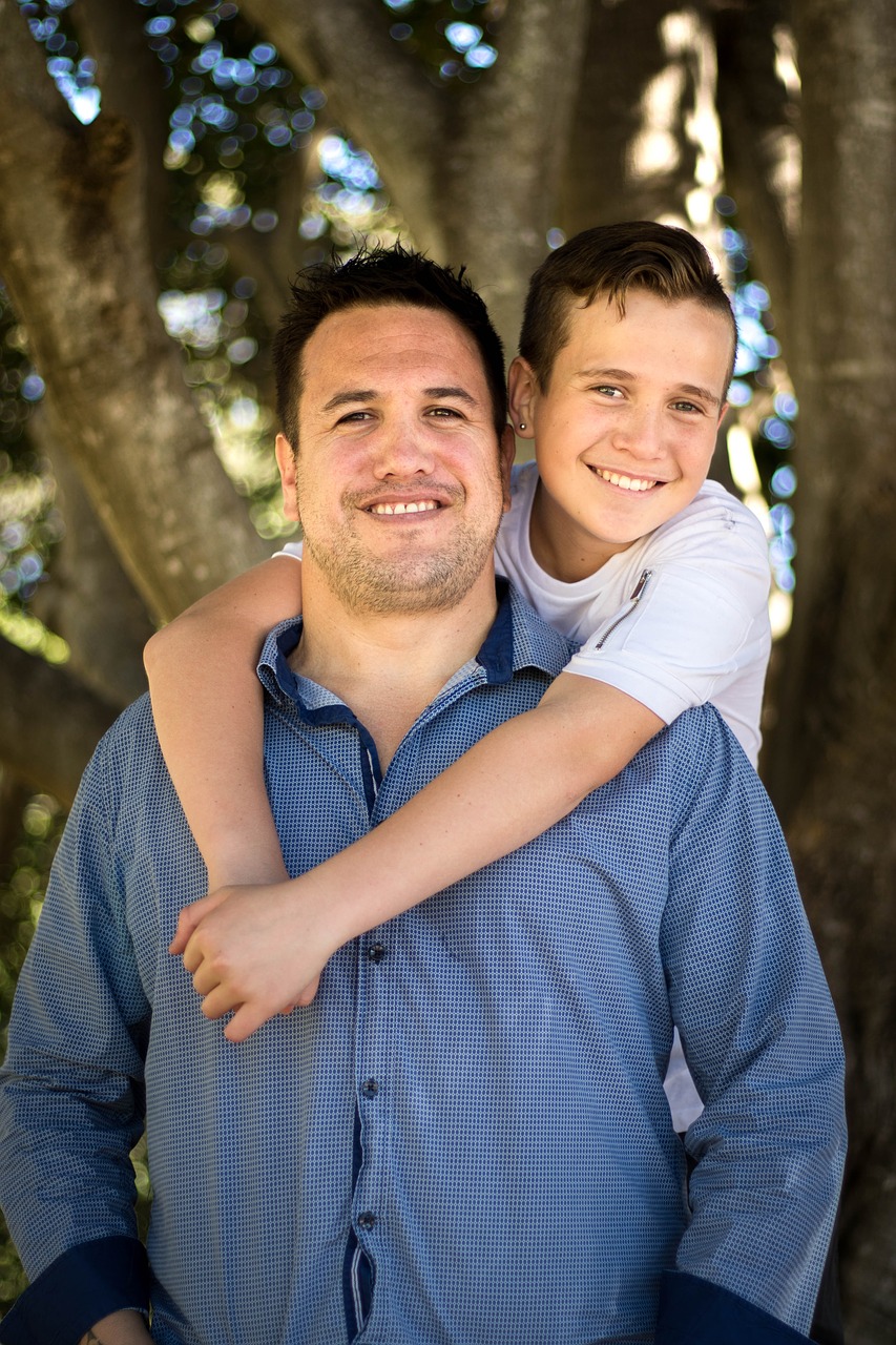 father-and-son-2695671_1280