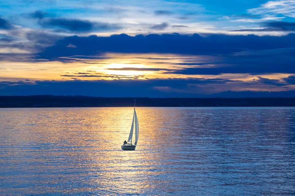 sailing-boat-596462_960_720