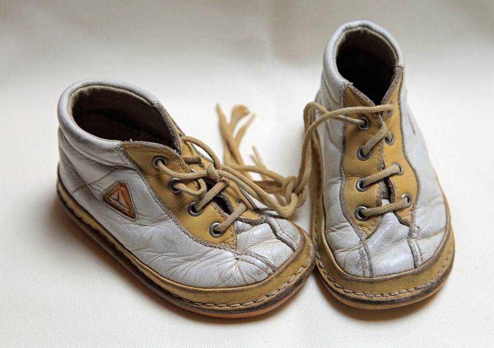 childrens-shoes-687959_960_720