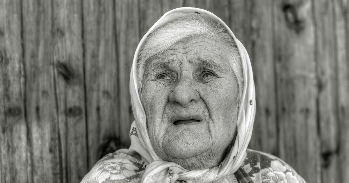Девушка которая была бабушкой. Бабушка обиделась. Бабушка которой 128 лет. Обидели бабушку. Бабушка которая прожила 128 лет.