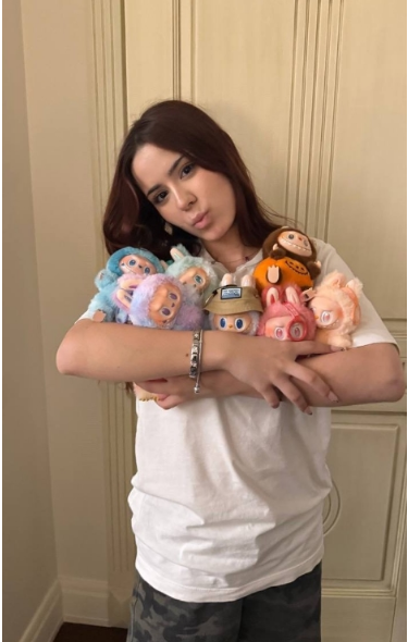 52