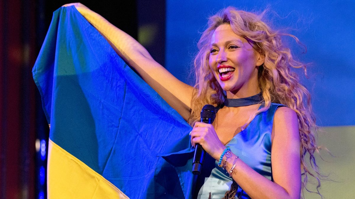 olga_polyakova_otkazalas_ot_russkoyazychnyx_pesen_i_perexodit_na_ukrainskij_repertuar__toppositiv_ru-1