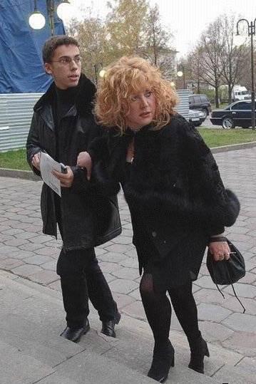 ya_zhe_ne_pozhilyx_lyublyu-_galkin_pokazal_neizdannoe_foto_pugachevoj_v_belom_naryade_kak_u_nevesty__toppositiv_ru-3